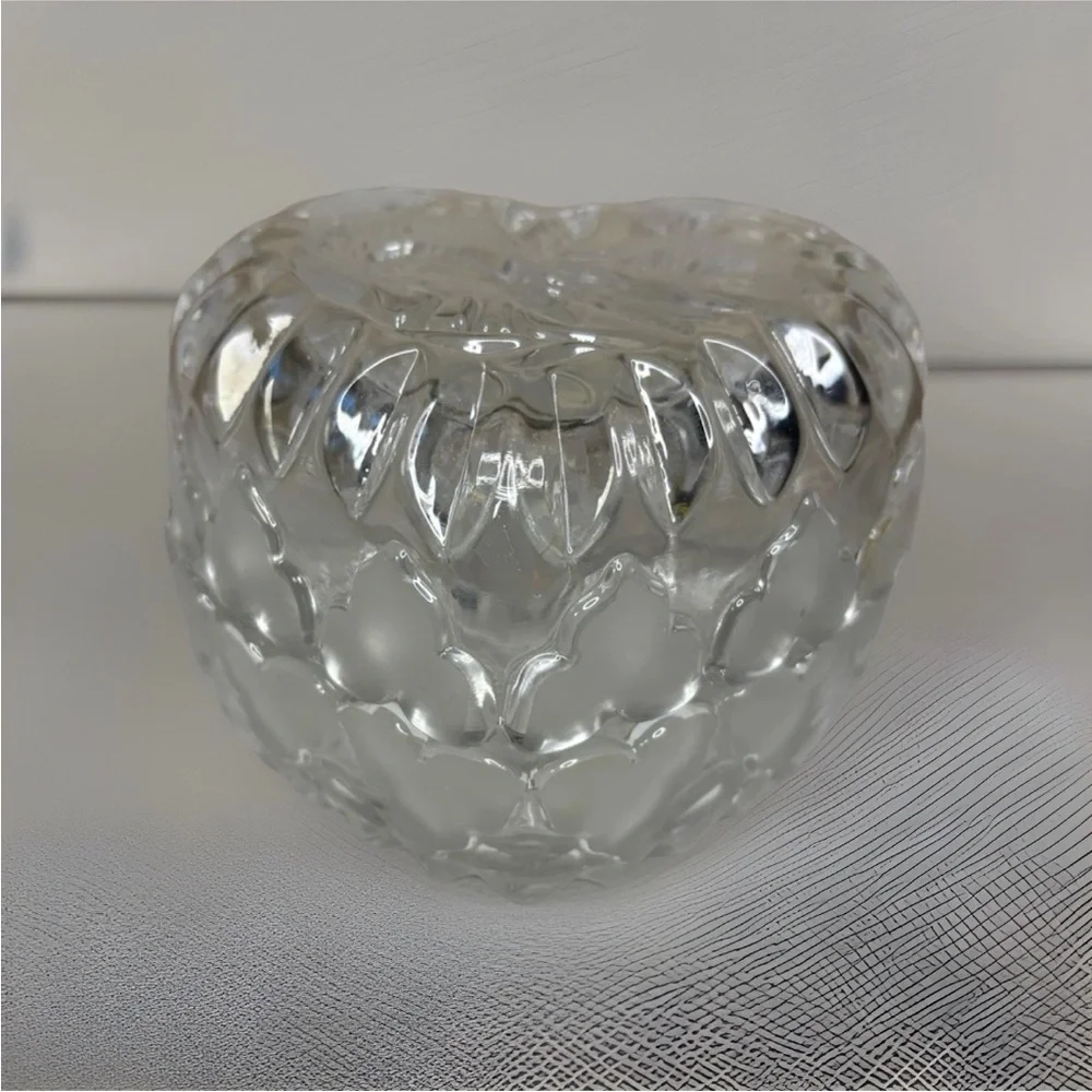 Vintage Hofbauer Byrdes Crystal Heart Dish Bird Etched Trinket Candy Box